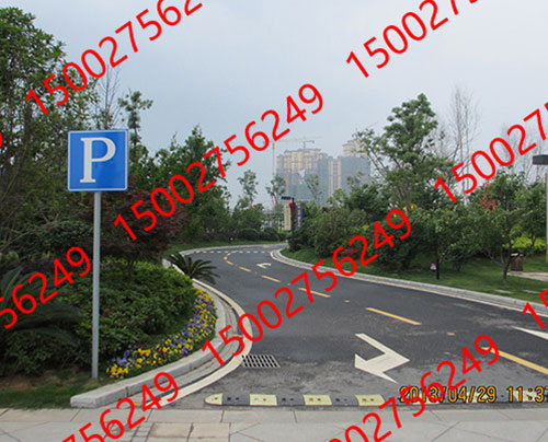 停車（chē）場道路熱（rè）熔劃線及環氧地坪工程